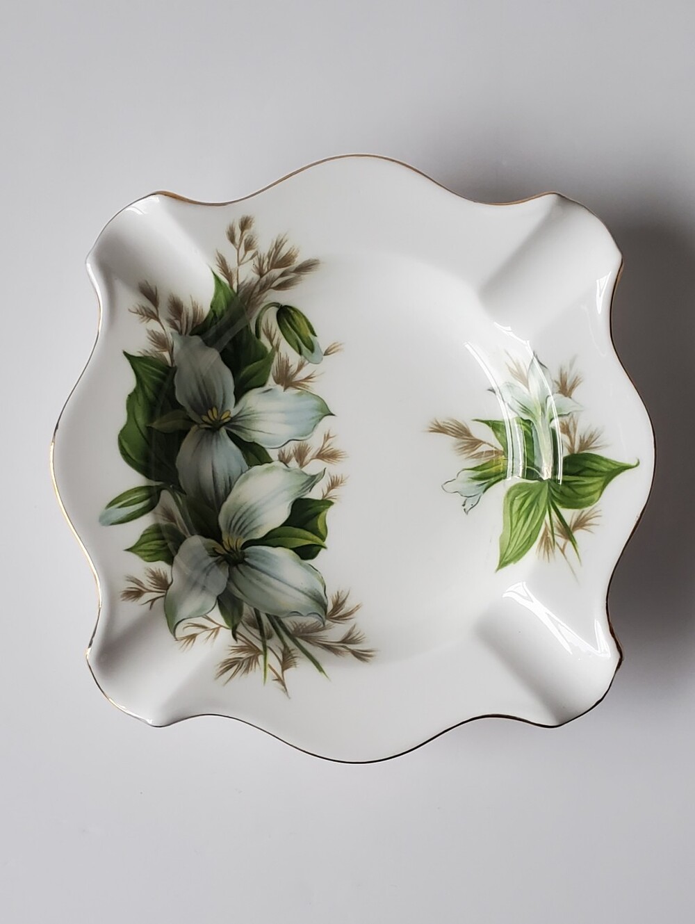 VTG Royal Albert TRILLIUM Square Ashtray Trinket Dish Bone China Made In England